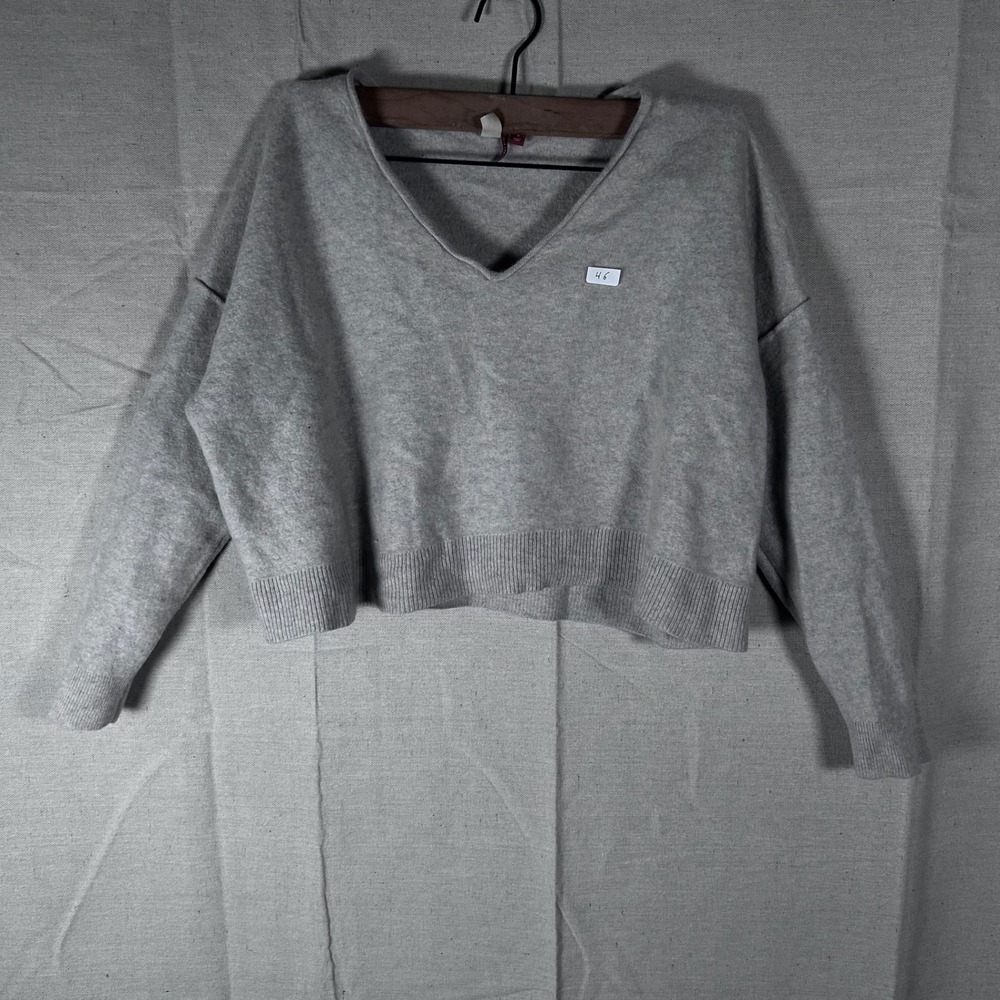 Pilcro and the Letterpress 100% Cashmere V-Neck Sweater Gray Small Cropped